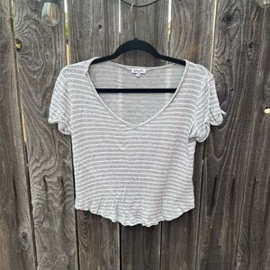 Splendid Grey White Striped V Neck T Shirt Relaxed Fit size small soft rayon